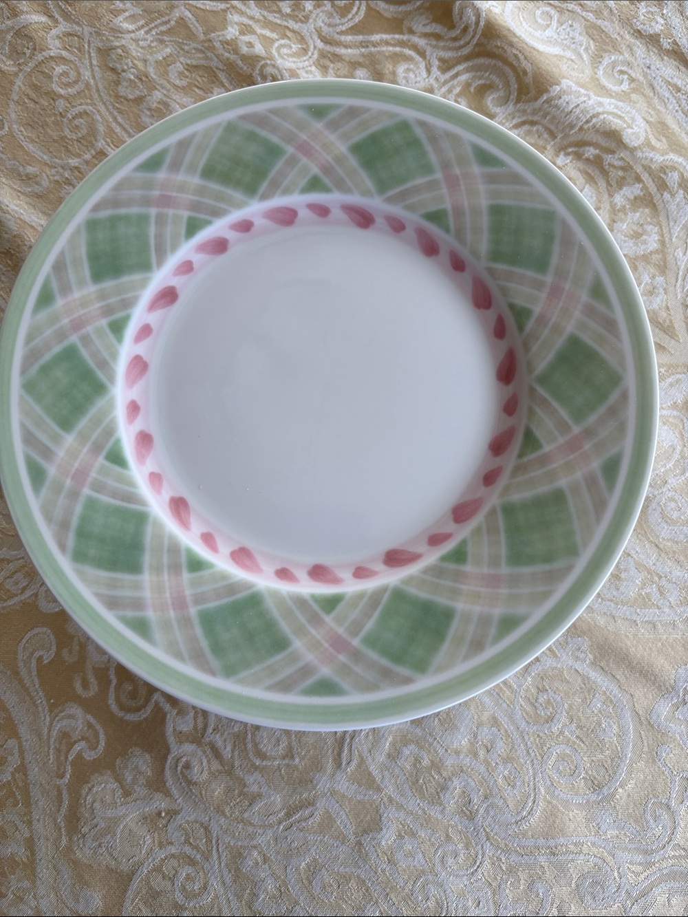 Villroy and Boch, Green and Pink Patterned Ceramic Dinner Plate